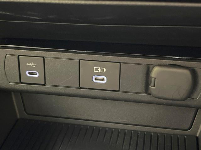 プリウス U バックカメラ 100V電源 衝突被害軽減システム レーダークルーズ 禁煙車 コーナーセンサー スマートキー LEDヘッド ETC2.0 純正17インチアルミ オートハイビーム 車線逸脱警報(48枚目)