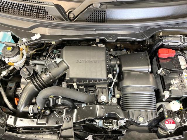 Ｎ－ＯＮＥ ＲＳ　ＭＴ車　純正ＳＤナビ　衝突被害軽減システム　スマートキー　ＬＥＤヘッド　ビルトインＥＴＣ　純正１５インチアルミ　オートハイビーム　車線逸脱警報　オートライト　オートエアコン　Ｂｌｕｅｔｏｏｔｈ　ＣＤ（18枚目）