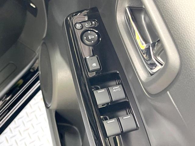 Ｎ－ＯＮＥ ＲＳ　ＭＴ車　純正ＳＤナビ　衝突被害軽減システム　スマートキー　ＬＥＤヘッド　ビルトインＥＴＣ　純正１５インチアルミ　オートハイビーム　車線逸脱警報　オートライト　オートエアコン　Ｂｌｕｅｔｏｏｔｈ　ＣＤ（48枚目）