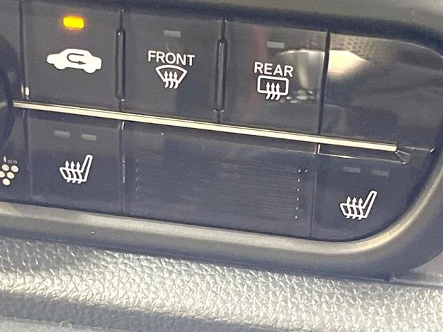 Ｎ－ＯＮＥ ＲＳ　ＭＴ車　純正ＳＤナビ　衝突被害軽減システム　スマートキー　ＬＥＤヘッド　ビルトインＥＴＣ　純正１５インチアルミ　オートハイビーム　車線逸脱警報　オートライト　オートエアコン　Ｂｌｕｅｔｏｏｔｈ　ＣＤ（63枚目）