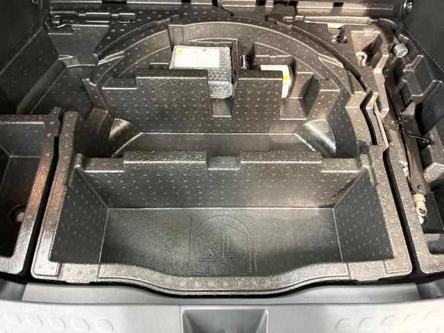 C-HR G モード ネロ 純正9型SDナビ バックカメラ 衝突被害軽減システム レーダークルーズ 禁煙車 ハーフレザーシート ドラレコ コーナーセンサー スマートキー ETC2.0 純正18インチアルミ オートハイビーム(44枚目)