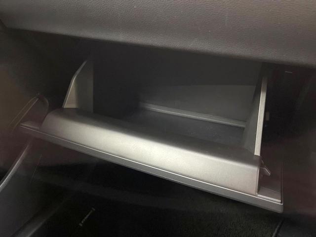 カローラクロス ハイブリッド Z モデリスタフルエアロ 純正8インチナビ バックカメラ 衝突被害軽減システム レーダークルーズ 禁煙車 電動リアゲート コーナーセンサー パワーシート ドラレコ ETCビルドイン LEDヘッド(66枚目)