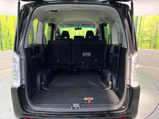 ステップワゴンスパーダ Z 両側電動ドア 純正9型SDナビ バックカメラ 禁煙車 ドラレコ スマートキー HIDヘッド ビルトインETC 純正16インチアルミ オートライト オートエアコン Bluetooth CD DVD再生(11枚目)