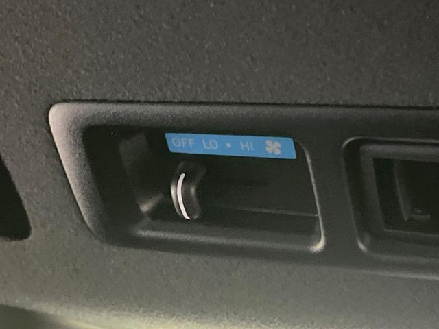 ハイエースバン ロングスーパーGL ダークプライムS ディーゼル(軽油) 禁煙車 両側電動ドア 衝突被害軽減システム ハーフレザーシート コーナーセンサー スマートキー LEDヘッド 純正15インチアルミ オートハイビーム 車線逸脱警報(46枚目)