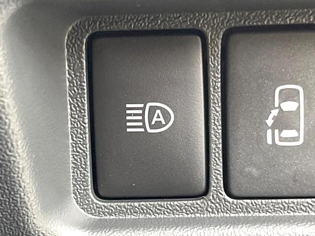 ハイエースバン ロングスーパーGL ダークプライムS ディーゼル(軽油) 禁煙車 両側電動ドア 衝突被害軽減システム ハーフレザーシート コーナーセンサー スマートキー LEDヘッド 純正15インチアルミ オートハイビーム 車線逸脱警報(54枚目)