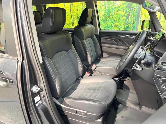 デリカＤ：５ シャモニー　ディーゼル（軽油）　９型フローティングＳＤナビ　電動サイドステップ　両側電動ドア　後席モニター　バックカメラ　衝突軽減装置　レーダークルーズ　禁煙車　電動リアゲート　ハーフレザーシート　パワーシート（8枚目）