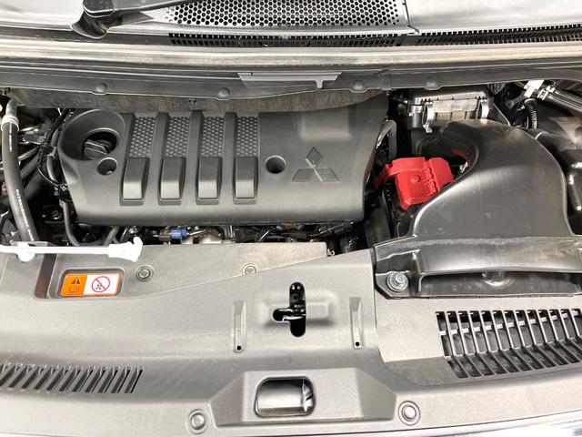 デリカＤ：５ シャモニー　ディーゼル（軽油）　９型フローティングＳＤナビ　電動サイドステップ　両側電動ドア　後席モニター　バックカメラ　衝突軽減装置　レーダークルーズ　禁煙車　電動リアゲート　ハーフレザーシート　パワーシート（19枚目）