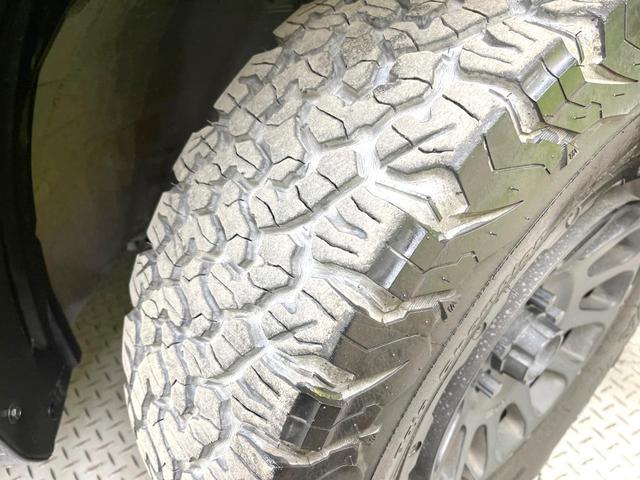 デリカＤ：５ シャモニー　ディーゼル（軽油）　９型フローティングＳＤナビ　電動サイドステップ　両側電動ドア　後席モニター　バックカメラ　衝突軽減装置　レーダークルーズ　禁煙車　電動リアゲート　ハーフレザーシート　パワーシート（34枚目）