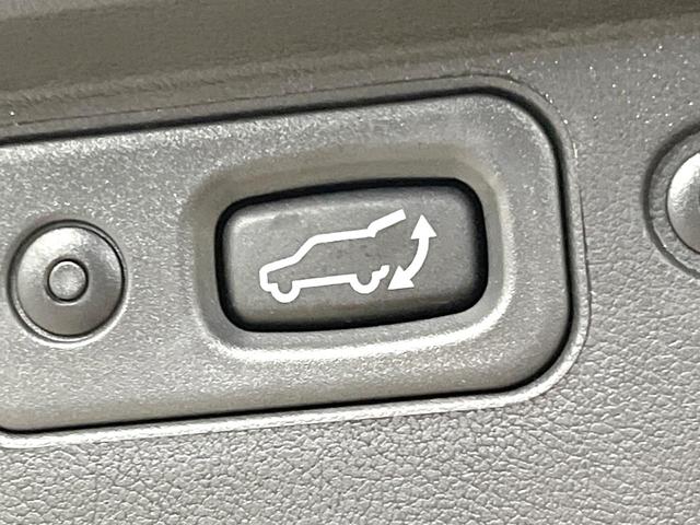 デリカＤ：５ シャモニー　ディーゼル（軽油）　９型フローティングＳＤナビ　電動サイドステップ　両側電動ドア　後席モニター　バックカメラ　衝突軽減装置　レーダークルーズ　禁煙車　電動リアゲート　ハーフレザーシート　パワーシート（45枚目）