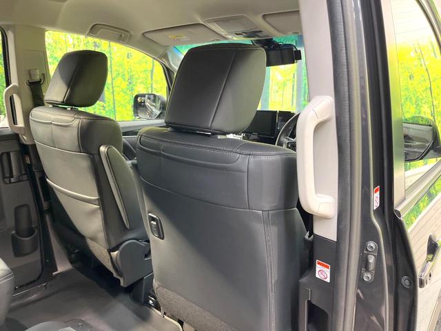 デリカＤ：５ シャモニー　ディーゼル（軽油）　９型フローティングＳＤナビ　電動サイドステップ　両側電動ドア　後席モニター　バックカメラ　衝突軽減装置　レーダークルーズ　禁煙車　電動リアゲート　ハーフレザーシート　パワーシート（72枚目）