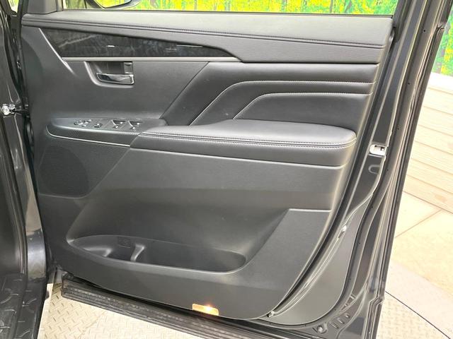 デリカＤ：５ シャモニー　ディーゼル（軽油）　９型フローティングＳＤナビ　電動サイドステップ　両側電動ドア　後席モニター　バックカメラ　衝突軽減装置　レーダークルーズ　禁煙車　電動リアゲート　ハーフレザーシート　パワーシート（76枚目）