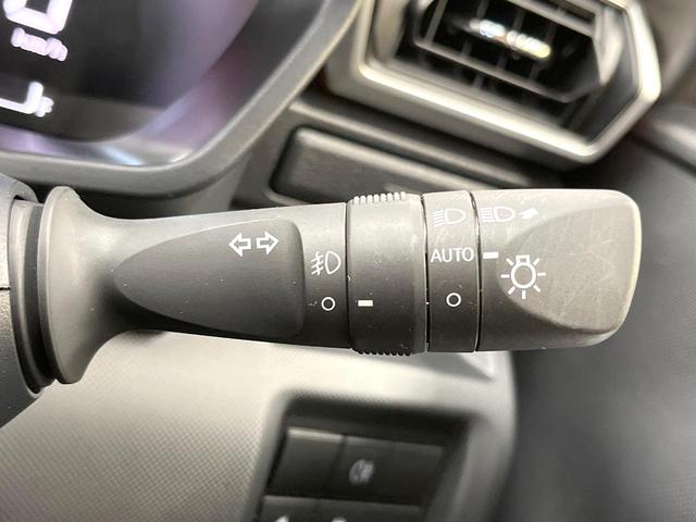 ライズ Z SDナビ バックカメラ 衝突被害軽減システム 禁煙車 シートヒーター ドラレコ スマートキー LEDヘッド ETC 純正17インチアルミ オートハイビーム 車線逸脱警報 オートライト オートエアコン(50枚目)