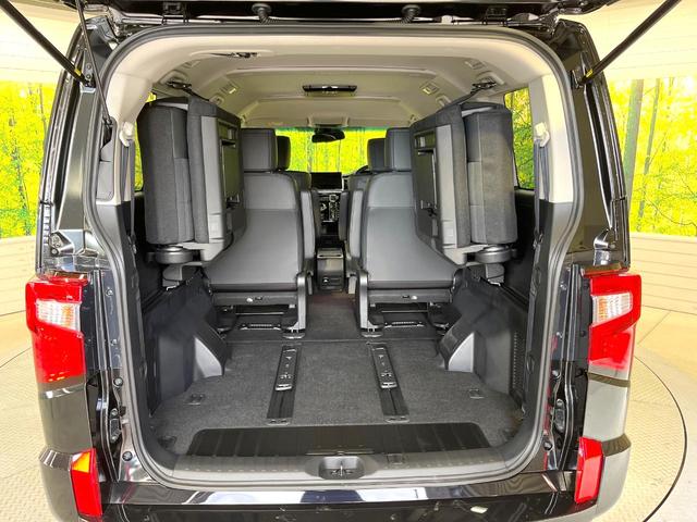 デリカＤ：５ シャモニー　ディーゼル（軽油）　両側電動ドア　アルパイン９型ナビ　後席モニター　バックカメラ　衝突軽減装置　レーダークルーズ　禁煙車　電動リアゲート　ハーフレザーシート　シートヒーター　スマートキー　ＬＥＤヘッド（11枚目）