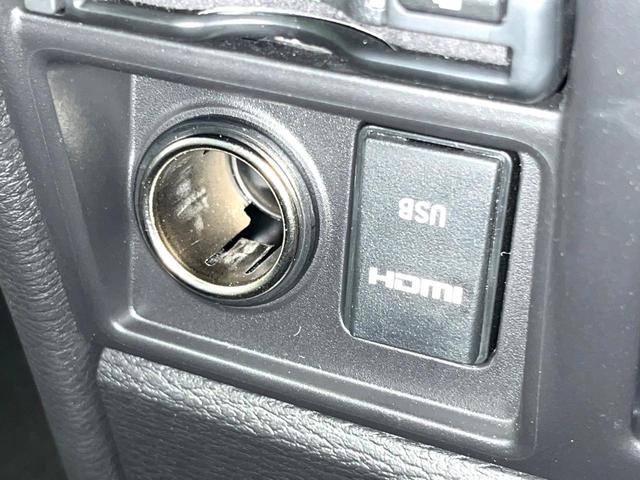 デリカＤ：５ シャモニー　ディーゼル（軽油）　両側電動ドア　アルパイン９型ナビ　後席モニター　バックカメラ　衝突軽減装置　レーダークルーズ　禁煙車　電動リアゲート　ハーフレザーシート　シートヒーター　スマートキー　ＬＥＤヘッド（63枚目）