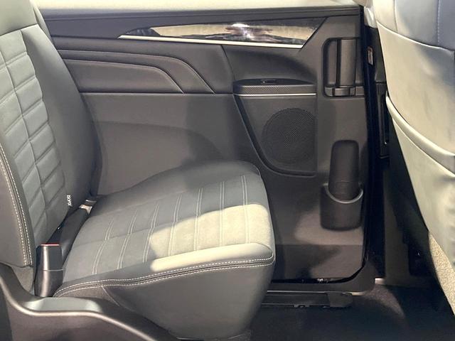 デリカＤ：５ シャモニー　ディーゼル（軽油）　両側電動ドア　アルパイン９型ナビ　後席モニター　バックカメラ　衝突軽減装置　レーダークルーズ　禁煙車　電動リアゲート　ハーフレザーシート　シートヒーター　スマートキー　ＬＥＤヘッド（74枚目）