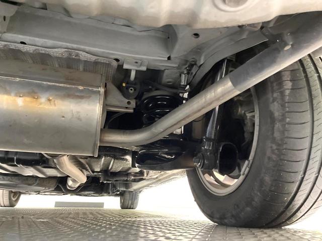 ヴォクシー ZS 煌II 両側電動ドア 純正8型SDナビ 後席モニター バックカメラ スマートキー HIDヘッド ビルトインETC 純正16インチアルミ オートライト オートエアコン リアエアコン Bluetooth CD(21枚目)