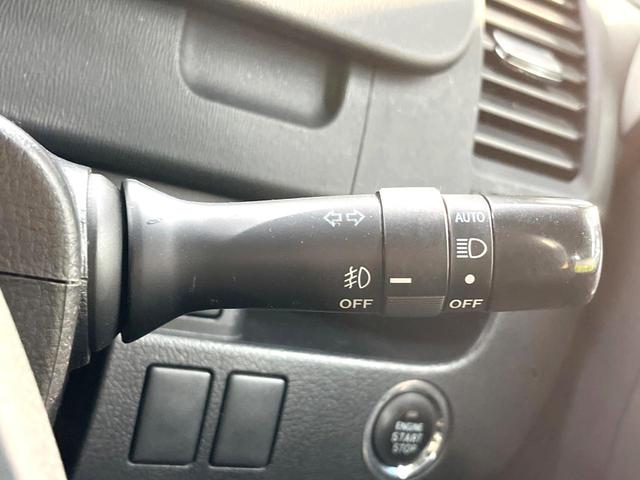 ヴォクシー ZS 煌II 両側電動ドア 純正8型SDナビ 後席モニター バックカメラ スマートキー HIDヘッド ビルトインETC 純正16インチアルミ オートライト オートエアコン リアエアコン Bluetooth CD(45枚目)