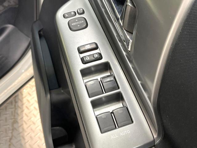 ヴォクシー ZS 煌II 両側電動ドア 純正8型SDナビ 後席モニター バックカメラ スマートキー HIDヘッド ビルトインETC 純正16インチアルミ オートライト オートエアコン リアエアコン Bluetooth CD(47枚目)