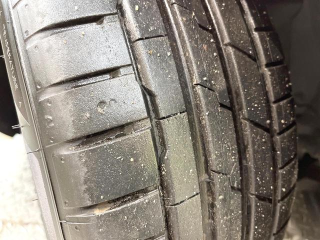 フェアレディZ バージョンT メーカーナビ バックカメラ 禁煙車 ハーフレザーシート スマートキー HIDヘッド 純正18インチアルミ オートライト オートエアコン CD DVD再生 フルセグ パドルシフト LEDフォグ(28枚目)