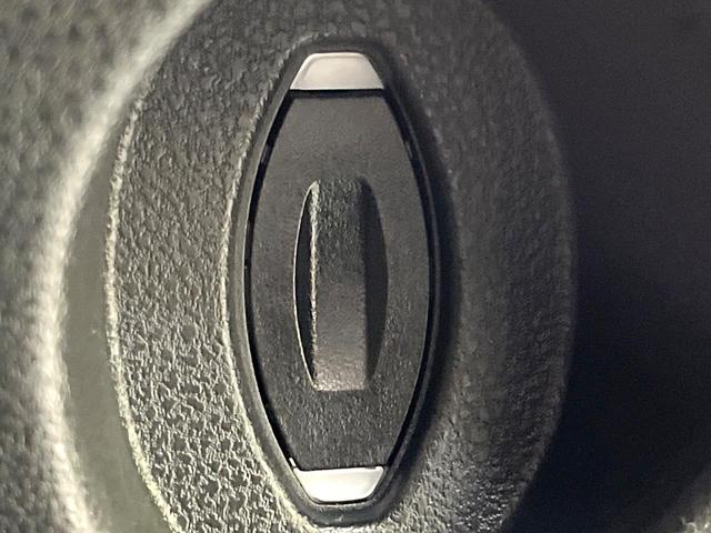 フェアレディZ バージョンT メーカーナビ バックカメラ 禁煙車 ハーフレザーシート スマートキー HIDヘッド 純正18インチアルミ オートライト オートエアコン CD DVD再生 フルセグ パドルシフト LEDフォグ(38枚目)