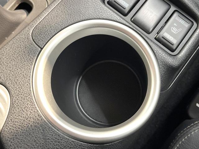 フェアレディZ バージョンT メーカーナビ バックカメラ 禁煙車 ハーフレザーシート スマートキー HIDヘッド 純正18インチアルミ オートライト オートエアコン CD DVD再生 フルセグ パドルシフト LEDフォグ(62枚目)