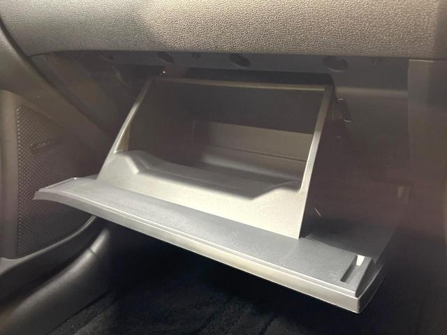 フェアレディZ バージョンT メーカーナビ バックカメラ 禁煙車 ハーフレザーシート スマートキー HIDヘッド 純正18インチアルミ オートライト オートエアコン CD DVD再生 フルセグ パドルシフト LEDフォグ(63枚目)