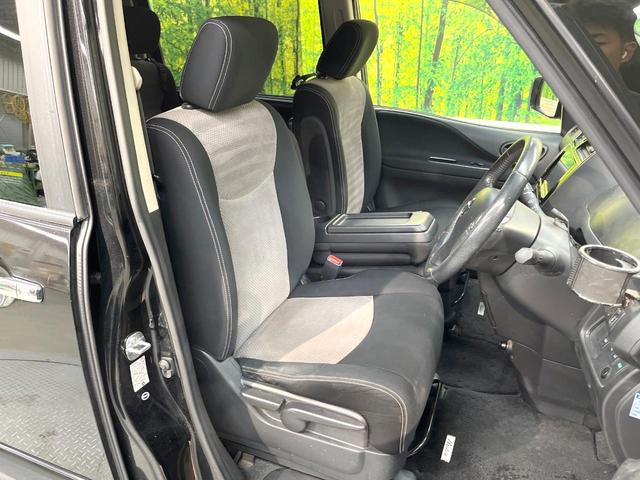 セレナ ライダー ブラックライン S-ハイブリッド ガラスルーフ 両側電動ドア SDナビ バックカメラ 衝突被害軽減システム 禁煙車 ドラレコ スマートキー LEDヘッド ビルトインETC クルコン 純正16インチアルミ オートハイビーム(8枚目)