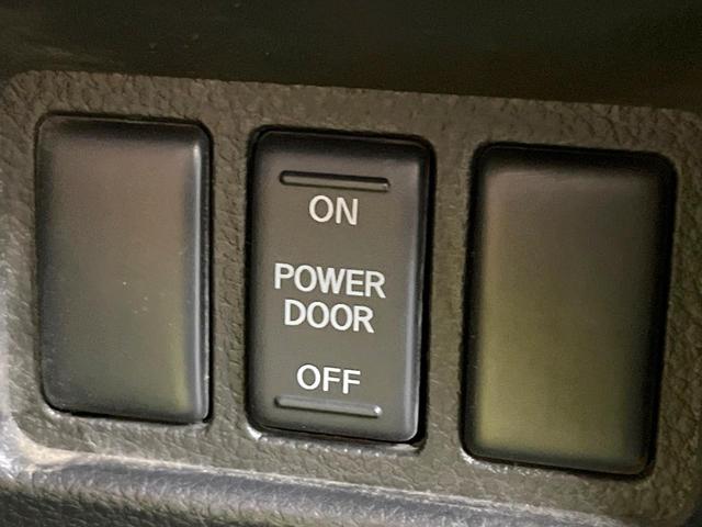 セレナ ライダー ブラックライン S-ハイブリッド ガラスルーフ 両側電動ドア SDナビ バックカメラ 衝突被害軽減システム 禁煙車 ドラレコ スマートキー LEDヘッド ビルトインETC クルコン 純正16インチアルミ オートハイビーム(40枚目)