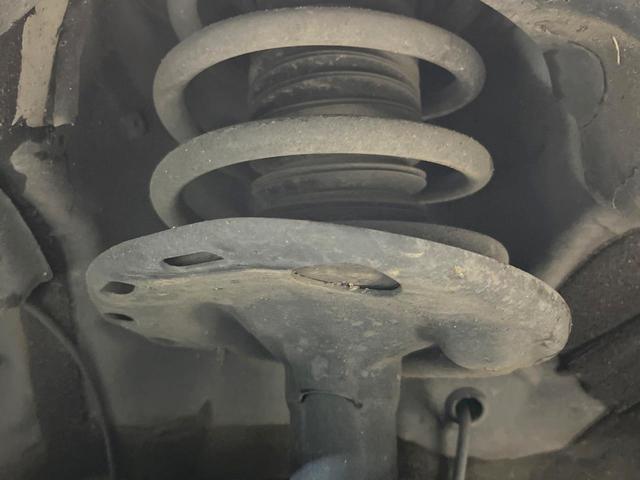 ヴォクシー ZS モデリスタエアロ 両側電動ドア 純正9インチナビ バックカメラ 衝突被害軽減システム 禁煙車 スマートキー LEDヘッド ビルトインETC クルコン 純正16インチアルミ オートハイビーム(21枚目)