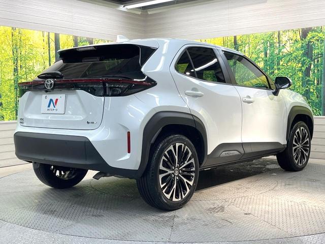 ヤリスクロス ハイブリッドZ 全周囲カメラ 純正8型ディスプレイ 衝突軽減装置 レーダークルーズ 禁煙車 ハーフレザーシート シートヒーター パワーシート ドラレコ スマートキー LEDヘッド ETC2.0 純正18インチアルミ(17枚目)