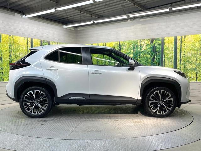 ヤリスクロス ハイブリッドZ 全周囲カメラ 純正8型ディスプレイ 衝突軽減装置 レーダークルーズ 禁煙車 ハーフレザーシート シートヒーター パワーシート ドラレコ スマートキー LEDヘッド ETC2.0 純正18インチアルミ(27枚目)