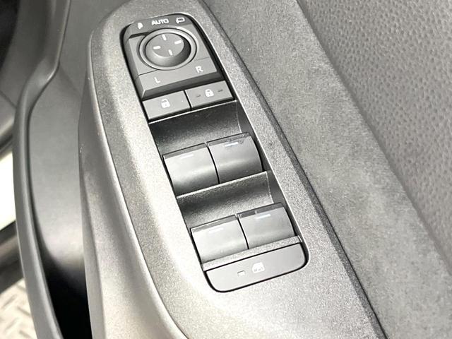 ヤリスクロス ハイブリッドZ 全周囲カメラ 純正8型ディスプレイ 衝突軽減装置 レーダークルーズ 禁煙車 ハーフレザーシート シートヒーター パワーシート ドラレコ スマートキー LEDヘッド ETC2.0 純正18インチアルミ(46枚目)