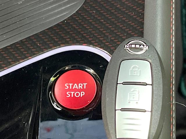 オーラ ニスモ フルエアロ 純正9型ナビ 全周囲カメラ 衝突軽減装置 禁煙車 ハーフレザーシート ドラレコ コーナーセンサー スマートキー LEDヘッド ETC2.0 純正17インチアルミ オートハイビーム(33枚目)