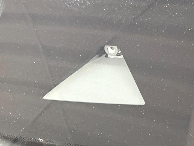 オーラ ニスモ フルエアロ 純正9型ナビ 全周囲カメラ 衝突軽減装置 禁煙車 ハーフレザーシート ドラレコ コーナーセンサー スマートキー LEDヘッド ETC2.0 純正17インチアルミ オートハイビーム(35枚目)