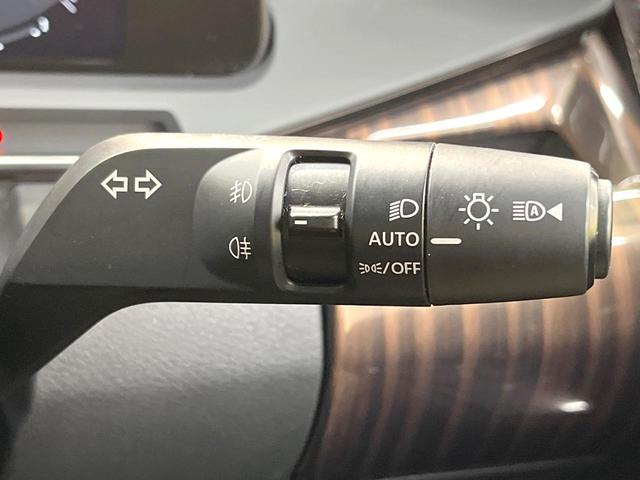 オーラ ニスモ フルエアロ 純正9型ナビ 全周囲カメラ 衝突軽減装置 禁煙車 ハーフレザーシート ドラレコ コーナーセンサー スマートキー LEDヘッド ETC2.0 純正17インチアルミ オートハイビーム(44枚目)