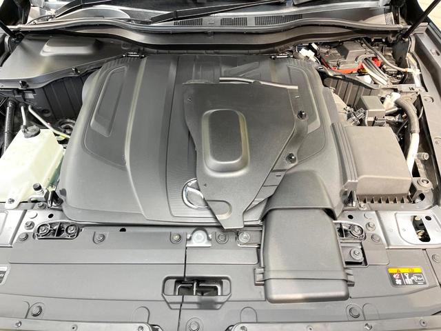 CX-60 XD エクスクルーシブモード ターボ ディーゼル(軽油) 12型コネクトナビ 全周囲カメラ 衝突軽減装置 レーダークルーズ 禁煙車 電動リアゲート レザーシート 全席シートヒーター 前席シートエアコン ドラレコ コーナーセンサー(18枚目)