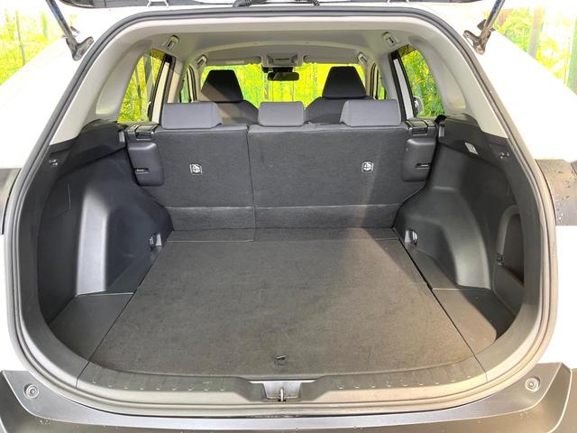 RAV4 ハイブリッドX フルエアロ 純正SDナビ バックカメラ 衝突軽減装置 レーダークルーズ 禁煙車 コーナーセンサー スマートキー LEDヘッド ルーフレール ビルトインETC 純正17インチアルミ オートハイビーム(10枚目)