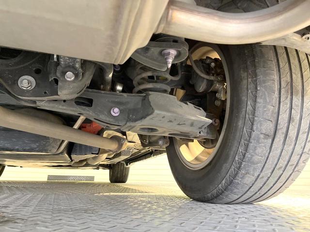 RAV4 ハイブリッドX フルエアロ 純正SDナビ バックカメラ 衝突軽減装置 レーダークルーズ 禁煙車 コーナーセンサー スマートキー LEDヘッド ルーフレール ビルトインETC 純正17インチアルミ オートハイビーム(21枚目)