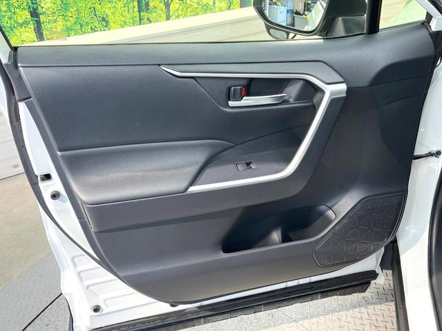 RAV4 ハイブリッドX フルエアロ 純正SDナビ バックカメラ 衝突軽減装置 レーダークルーズ 禁煙車 コーナーセンサー スマートキー LEDヘッド ルーフレール ビルトインETC 純正17インチアルミ オートハイビーム(54枚目)