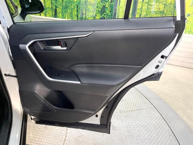 RAV4 ハイブリッドX フルエアロ 純正SDナビ バックカメラ 衝突軽減装置 レーダークルーズ 禁煙車 コーナーセンサー スマートキー LEDヘッド ルーフレール ビルトインETC 純正17インチアルミ オートハイビーム(56枚目)
