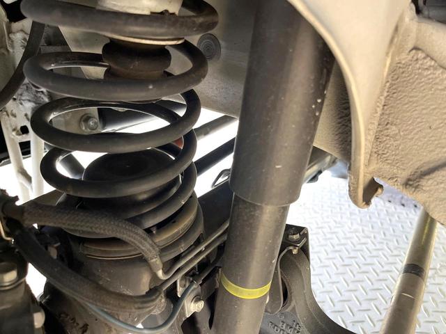 ジムニー ＸＣ　純正ＳＤナビ　バックカメラ　衝突被害軽減システム　禁煙車　ドラレコ　スマートキー　ＬＥＤヘッド　ビルトインＥＴＣ　クルコン　純正１６インチアルミ　オートハイビーム　車線逸脱警報（18枚目）