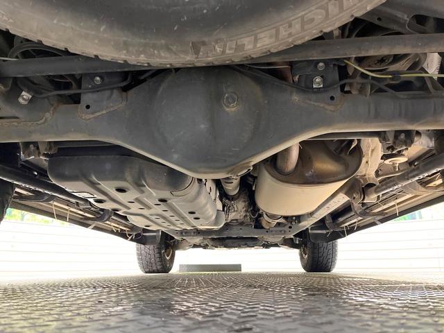 ランドクルーザープラド ＴＸ　４ＷＤ　サンルーフ　エアロ　純正ＳＤナビ　バックカメラ　禁煙車　スマートキー　ルーフレール　ビルトインＥＴＣ　クルコン　純正１７インチアルミ　オートライト　デュアルエアコン　ＣＤ　地デジ（19枚目）