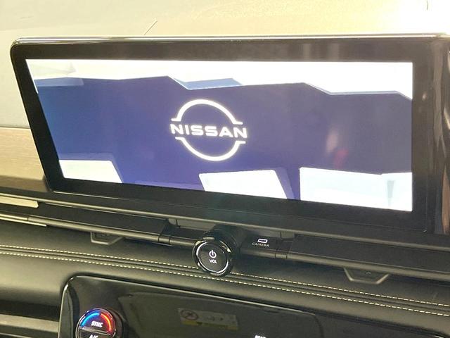 セレナ ｅ－パワー　ハイウェイスターＶ　両側電動ドア　後席モニター　純正１２．３インチナビ　プロパイロット　全周囲カメラ　衝突被害軽減システム　レーダークルーズ　禁煙車　レザーシート　ドラレコ　コーナーセンサー　スマートキー　ＬＥＤヘッド（5枚目）