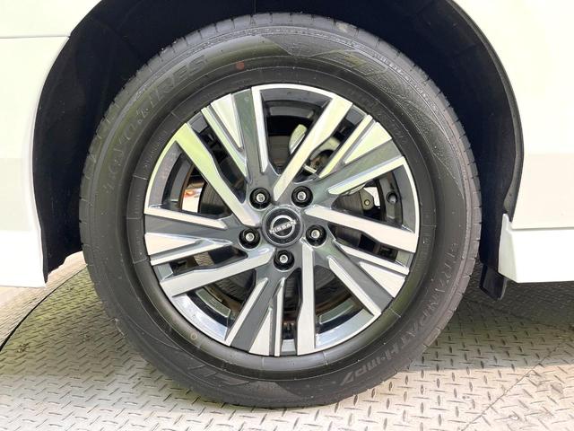 セレナ ｅ－パワー　ハイウェイスターＶ　両側電動ドア　後席モニター　純正１２．３インチナビ　プロパイロット　全周囲カメラ　衝突被害軽減システム　レーダークルーズ　禁煙車　レザーシート　ドラレコ　コーナーセンサー　スマートキー　ＬＥＤヘッド（27枚目）