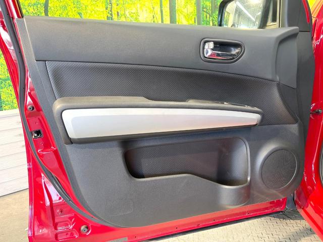 エクストレイル ２０Ｘｔｔ　純正ＳＤナビ　バックカメラ　禁煙車　防水シート　全席シートヒーター　ＨＩＤヘッド　ビルトインＥＴＣ　クルコン　純正１８インチアルミ　オートライト　オートエアコン　Ｂｌｕｅｔｏｏｔｈ　フルセグ（50枚目）