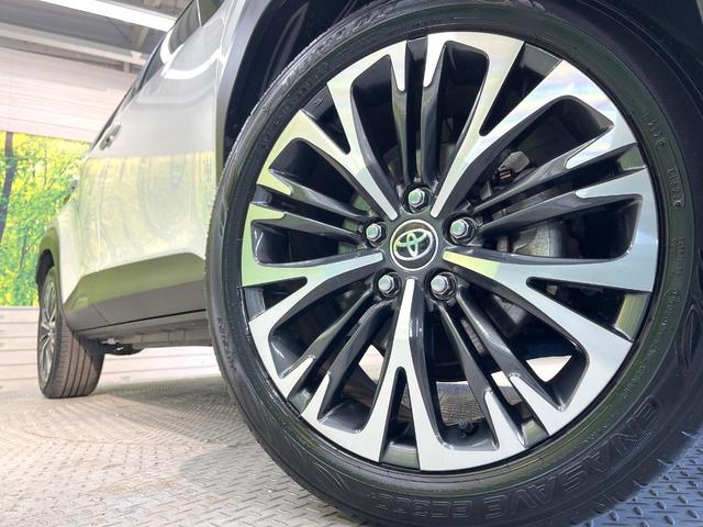 ヤリスクロス ハイブリッドＺ　純正８型ディスプレイ　全周囲カメラ　衝突軽減装置　レーダークルーズ　禁煙車　シートヒーター　パワーシート　コーナーセンサー　スマートキー　ＬＥＤヘッド　ＥＴＣ　純正１８インチアルミ　オートハイビーム（30枚目）