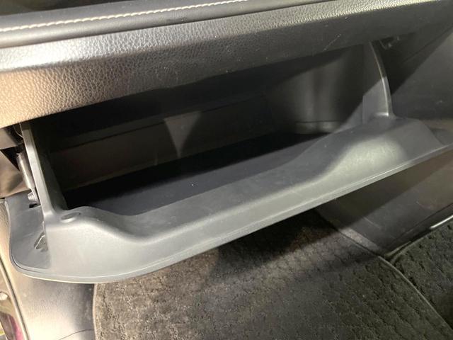 エスクァイア Ｘｉ　両側電動ドア　禁煙車　ドラレコ　スマートキー　ＬＥＤヘッド　ＥＴＣ　純正１５インチアルミ　オートライト　デュアルエアコン　ＣＤ　アイドリングストップ　パワーウィンドウ　プライバシーガラス（52枚目）