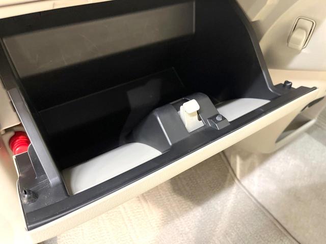 アルトラパン Ｇ　衝突被害軽減システム　禁煙車　スマートキー＆プッシュスタート　ＣＤ　横滑り防止装置　ヘッドライトレベライザー　電動格納ミラー　アームレスト　パワーウィンドウ　パワーステアリング（48枚目）