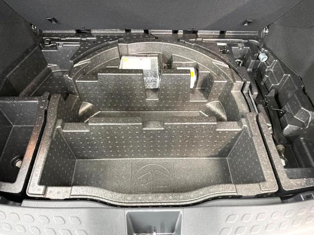 Ｃ－ＨＲ Ｇ　純正ＳＤナビ　バックカメラ　衝突被害軽減システム　レーダークルーズ　ハーフレザーシート　シートヒーター　ドラレコ　コーナーセンサー　スマートキー　ＬＥＤヘッド　ビルトインＥＴＣ　純正１８インチアルミ（56枚目）