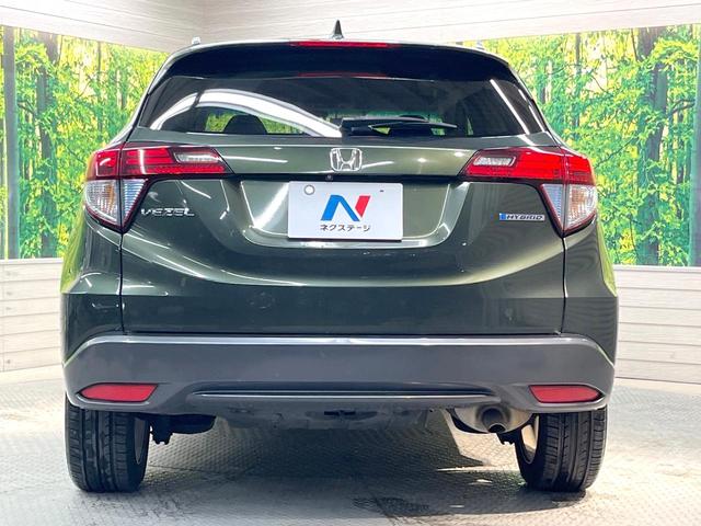 ヴェゼル ハイブリッドＸ　バックカメラ　衝突被害軽減システム　禁煙車　純正インターナビ　ドラレコ　スマートキー　ＬＥＤヘッド　ビルトインＥＴＣ　クルコン　純正１７インチアルミ　オートライト　オートエアコン　Ｂｌｕｅｔｏｏｔｈ（15枚目）